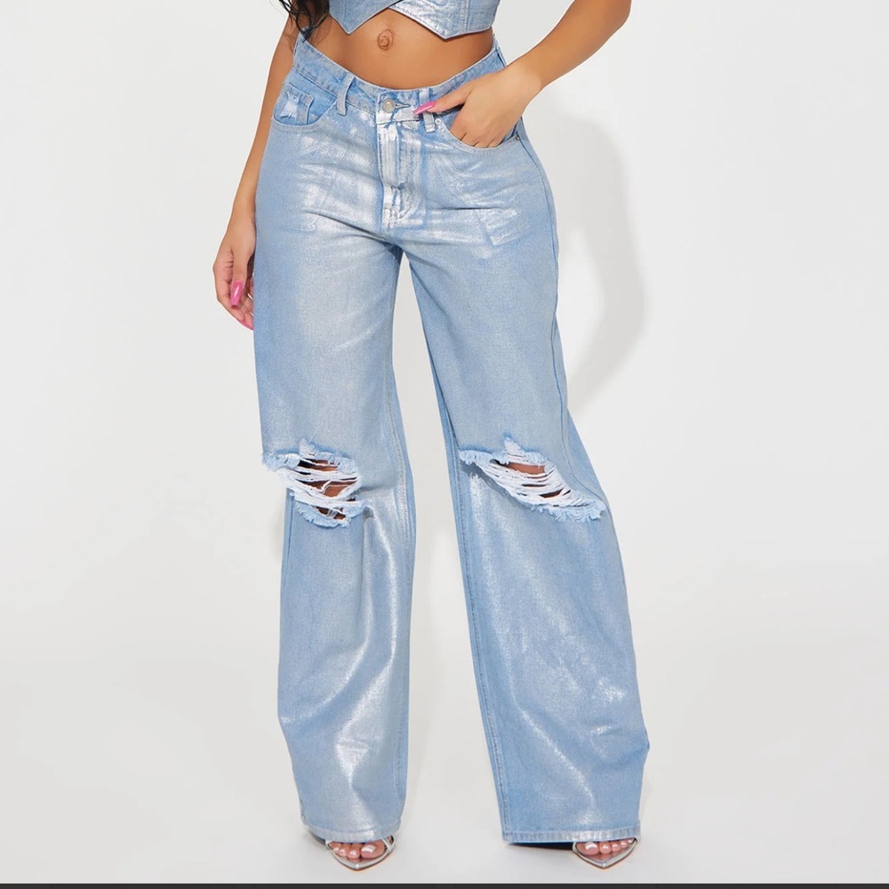 NWT METALLIC FOIL JEANS